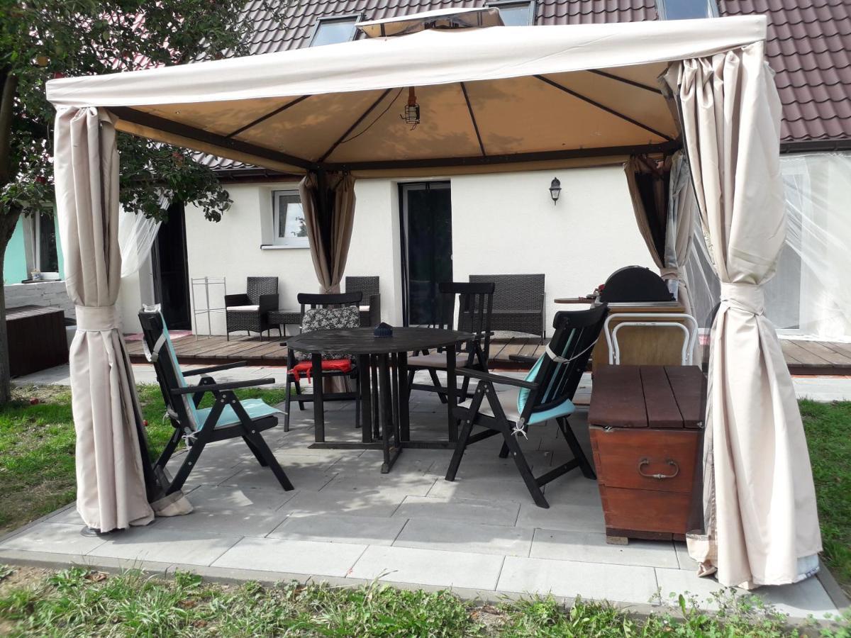 Apartamenty Nad Jeziorem Piaski ヴォリン エクステリア 写真